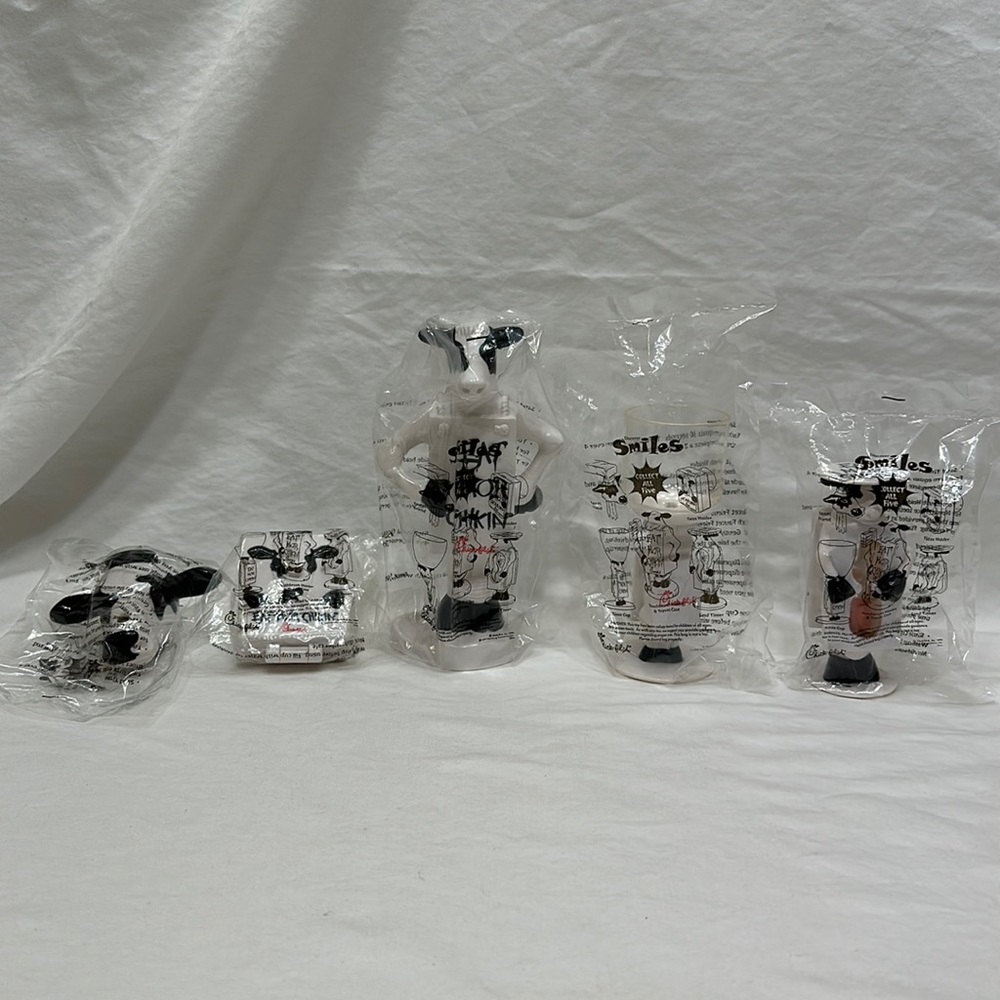 Chi-Fil-A, Complete dental set of 5